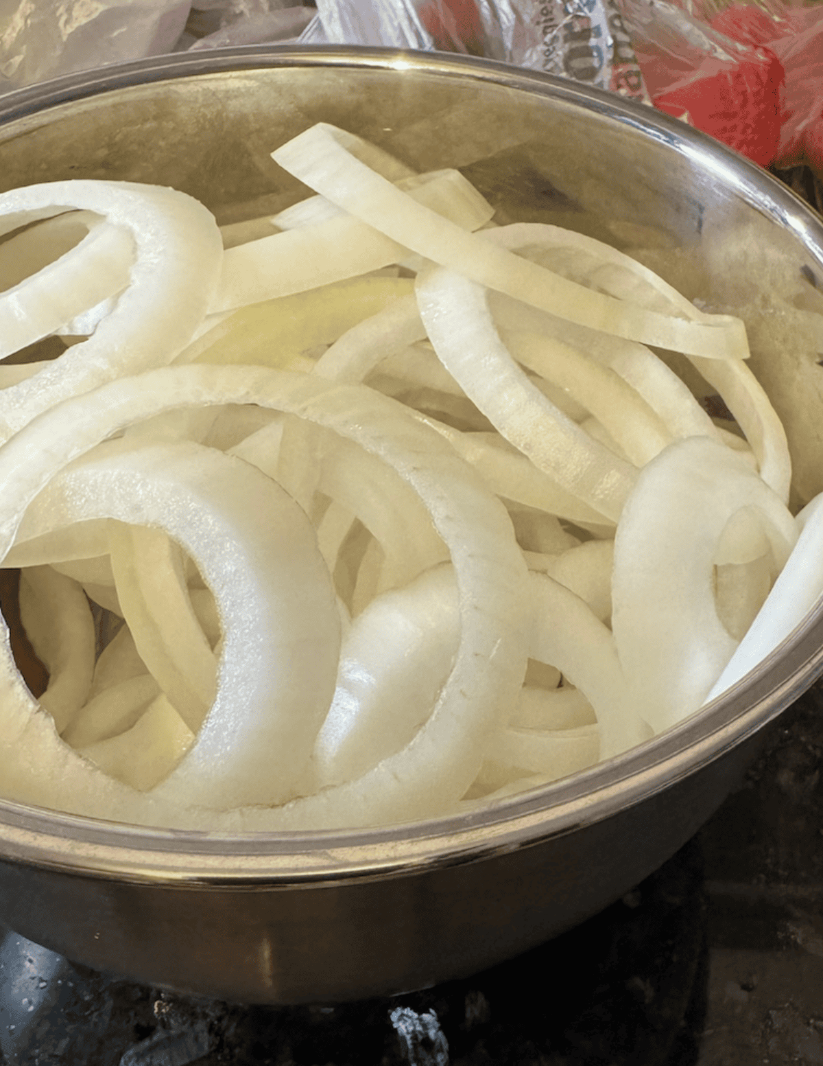 bowl of raw onion rings