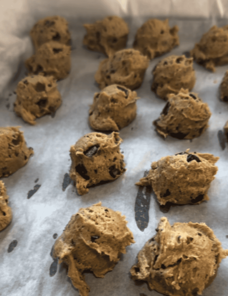 unbaked cookie balls