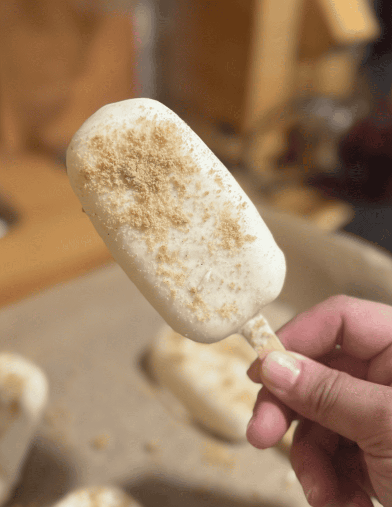Ice cream bar with cinnamon topping, fresh and creamy.
