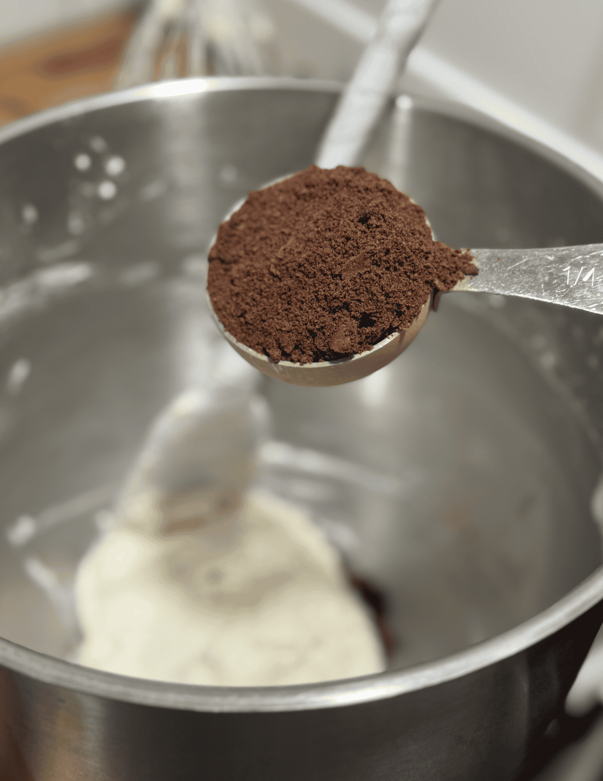 Organic cocoa powder for baking and cooking. Fresh, natural, and farm-sourced for healthy recipes.